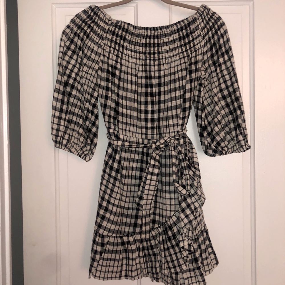 Black & White Gingham Off-Shoulder dress